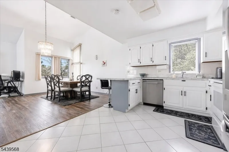 52 Adams Ter Clifton City, NJ 07013