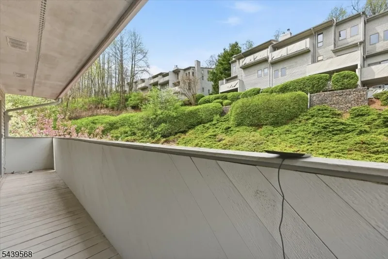 52 Adams Ter Clifton City, NJ 07013