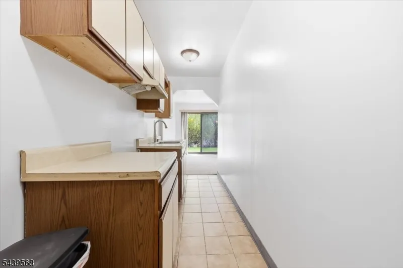 52 Adams Ter Clifton City, NJ 07013
