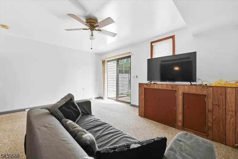 52 Adams Ter Clifton City, NJ 07013