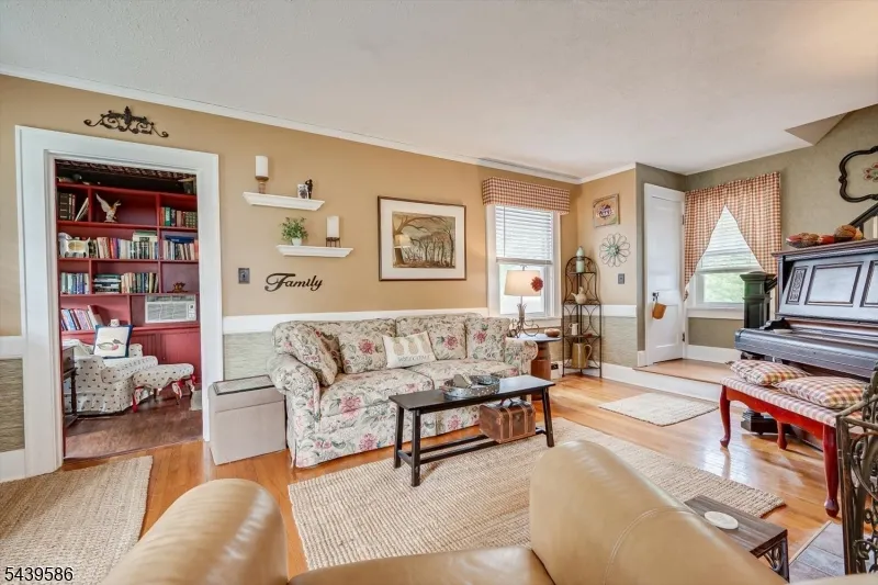 1052 Sherman Ave South Plainfield, NJ 07080