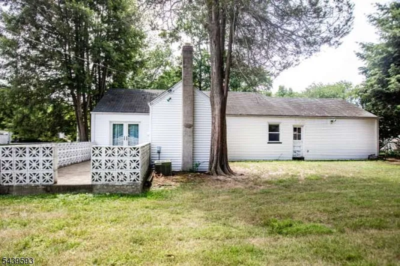 4 Beverly Rd Glen Rock, NJ 07452