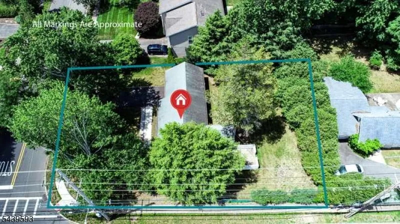 4 Beverly Rd Glen Rock, NJ 07452