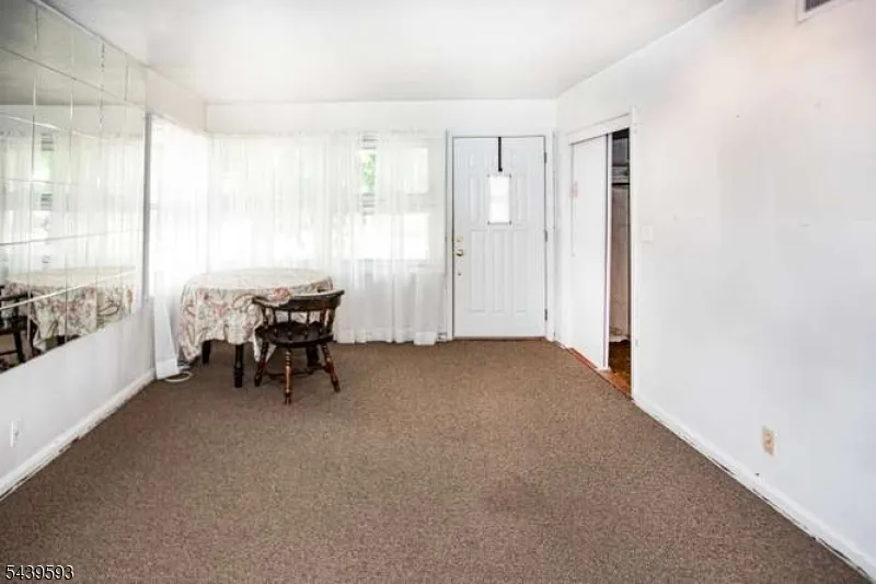 4 Beverly Rd Glen Rock, NJ 07452