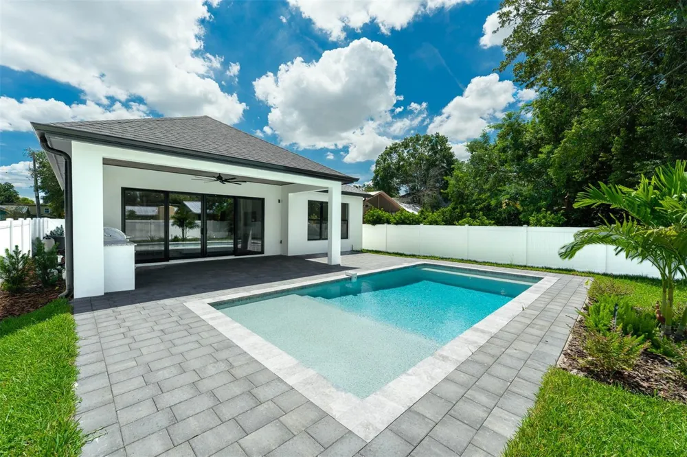 1526 MILLER AVENUE Winter Park, FL 32789