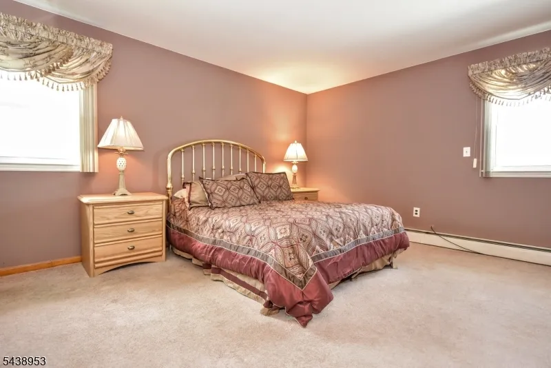 23 Harrison Ave Saddle Brook, NJ 07663