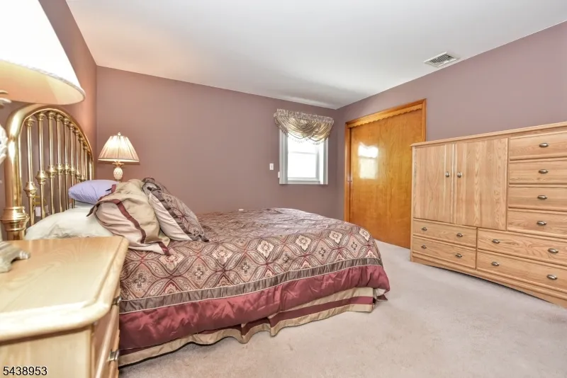 23 Harrison Ave Saddle Brook, NJ 07663