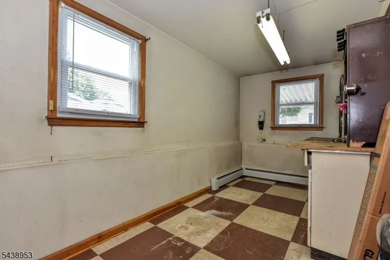 23 Harrison Ave Saddle Brook, NJ 07663