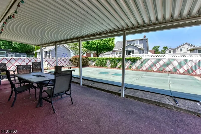 23 Harrison Ave Saddle Brook, NJ 07663