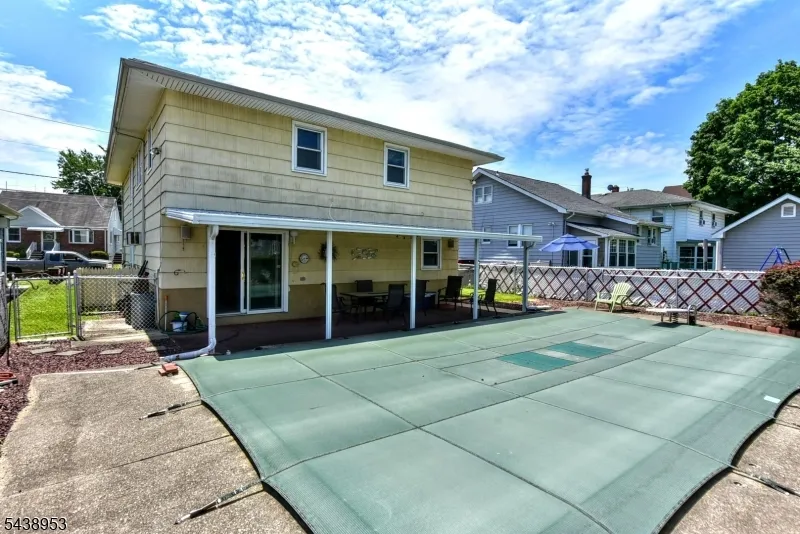 23 Harrison Ave Saddle Brook, NJ 07663