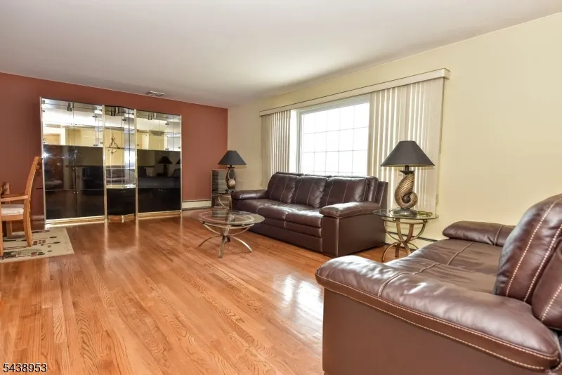 23 Harrison Ave Saddle Brook, NJ 07663