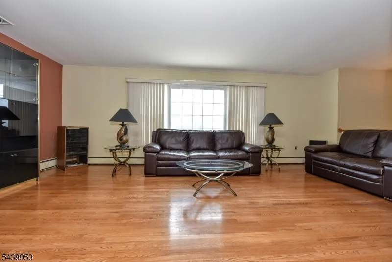 23 Harrison Ave Saddle Brook, NJ 07663