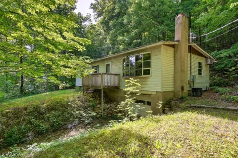 77 Sand Pond Rd