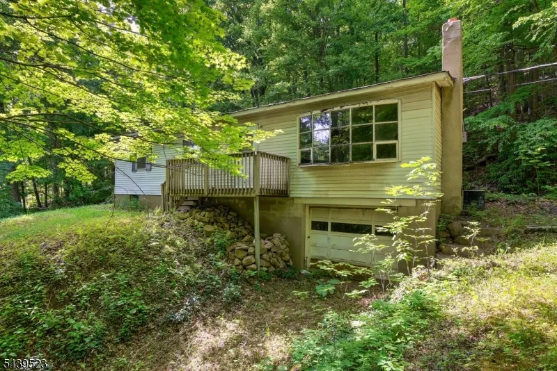 77 Sand Pond Rd Hardyston, NJ 07419