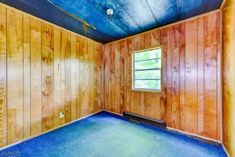 77 Sand Pond Rd Hardyston, NJ 07419