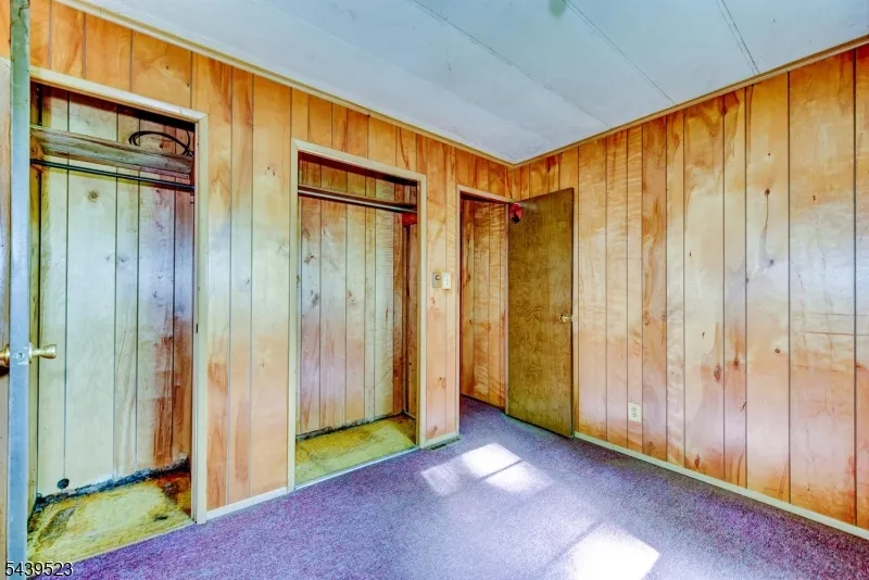 77 Sand Pond Rd Hardyston, NJ 07419