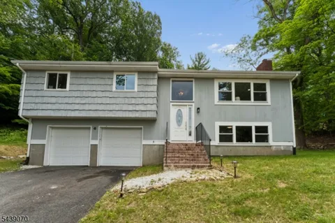 403 E Shore Trl