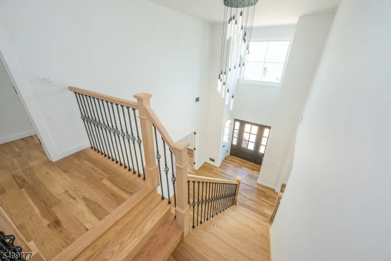 9 Emerald Dr Hardyston, NJ 07419