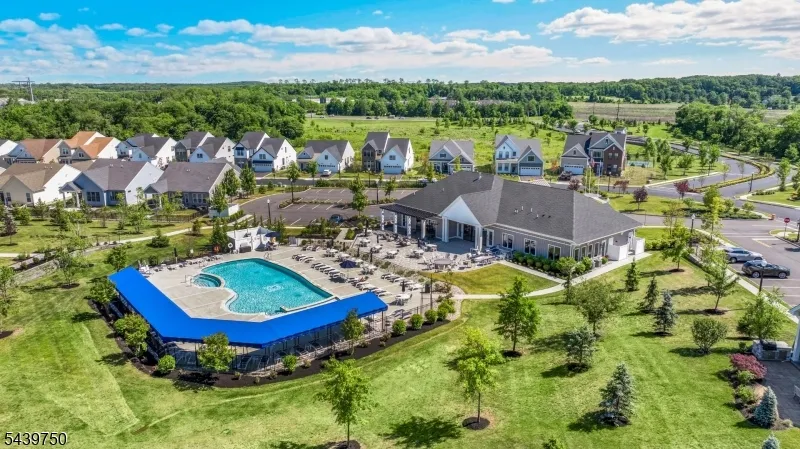 53 Sofia Dr Manalapan, NJ 07726
