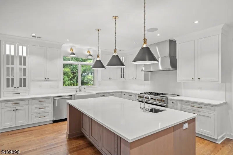 258 Hyslip Ave Westfield Town, NJ 07090