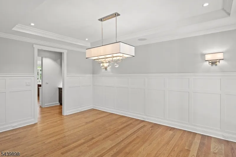 258 Hyslip Ave Westfield Town, NJ 07090