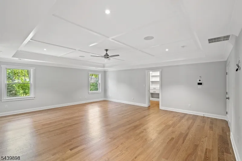 258 Hyslip Ave Westfield Town, NJ 07090