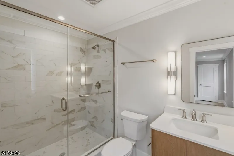 258 Hyslip Ave Westfield Town, NJ 07090