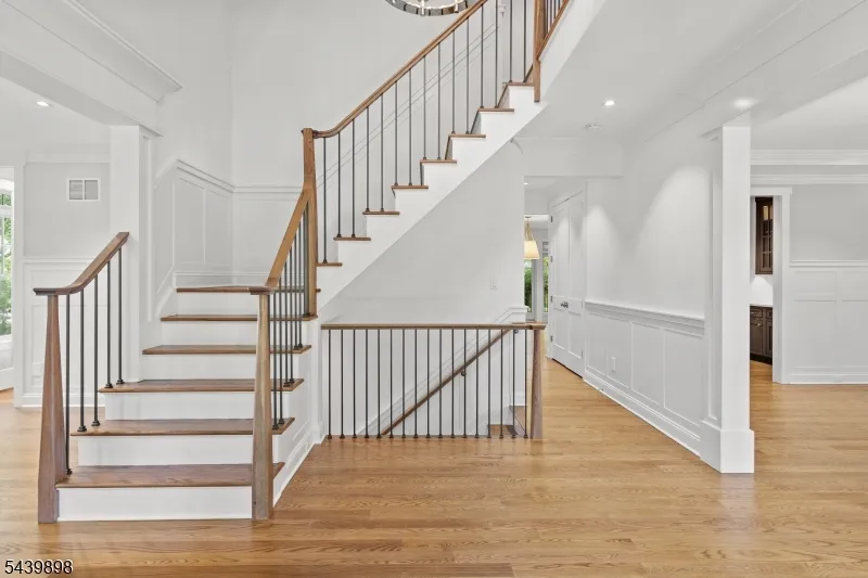 258 Hyslip Ave Westfield Town, NJ 07090