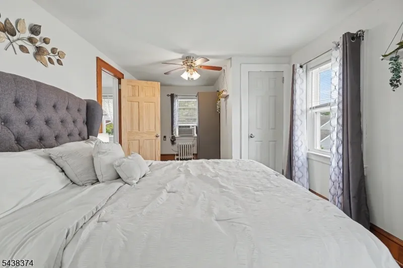 1312 Dewitt Ter Linden City, NJ 07036