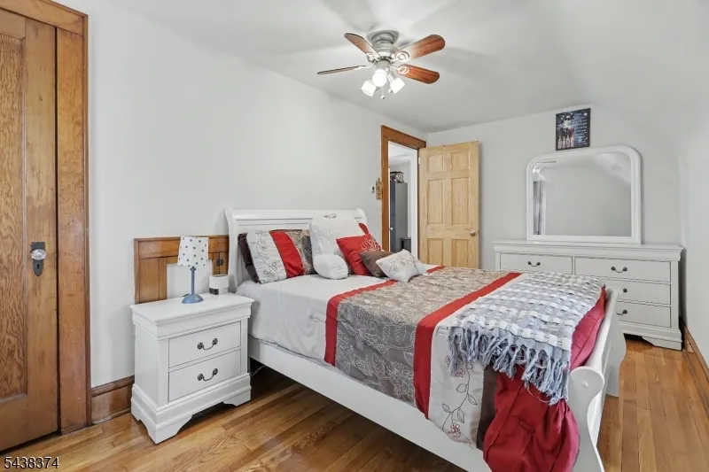 1312 Dewitt Ter Linden City, NJ 07036