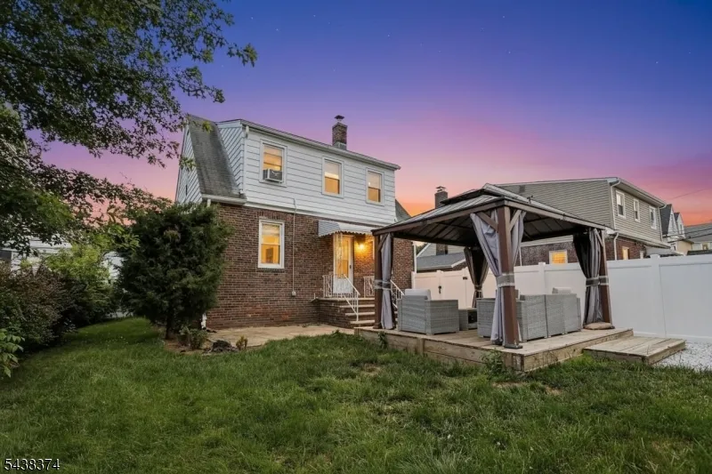 1312 Dewitt Ter Linden City, NJ 07036
