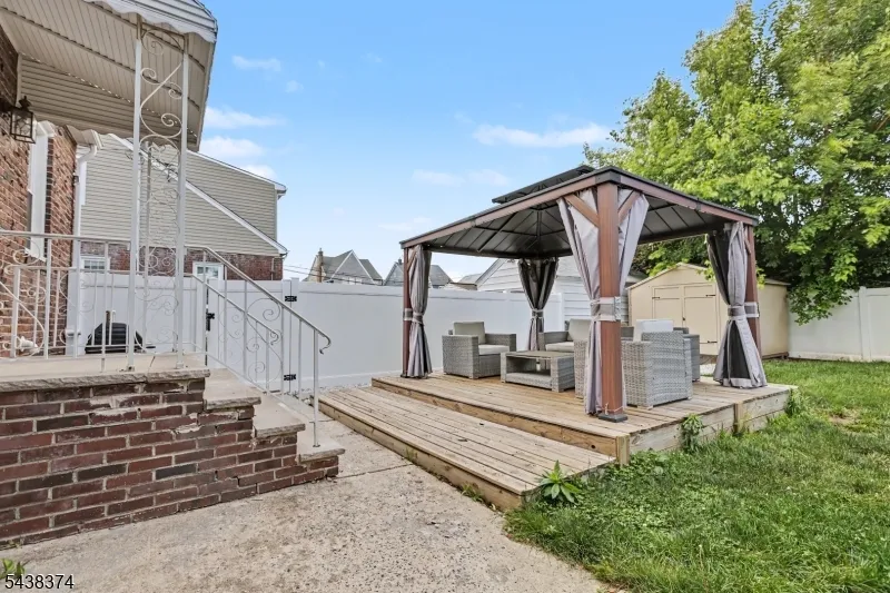 1312 Dewitt Ter Linden City, NJ 07036