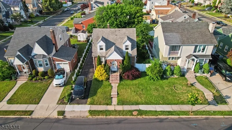 1312 Dewitt Ter Linden City, NJ 07036