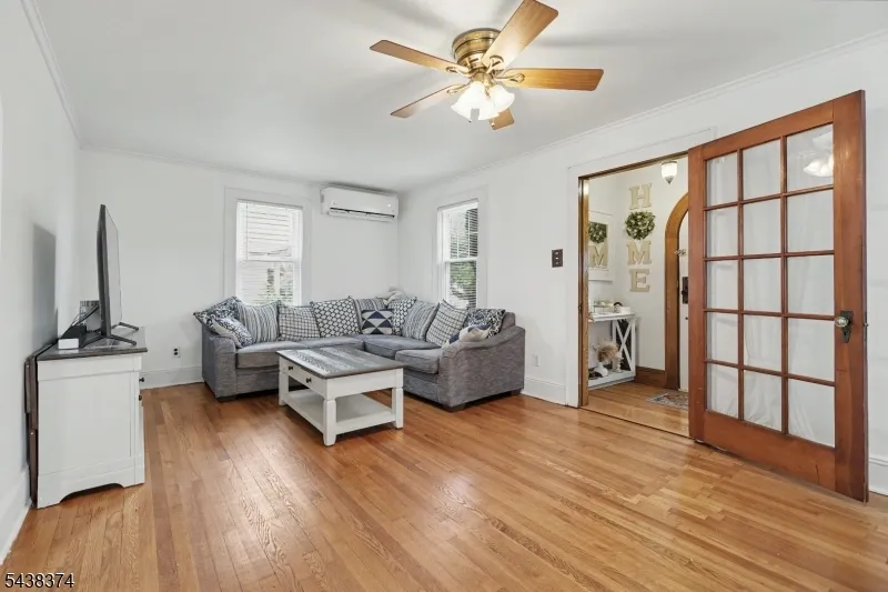 1312 Dewitt Ter Linden City, NJ 07036