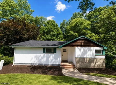 69 Cranberry Ledge Rd