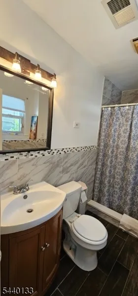11 Martha Ave Clifton City, NJ 07011