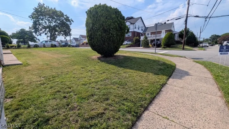 11 Martha Ave Clifton City, NJ 07011