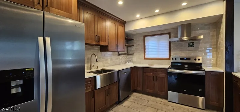 11 Martha Ave Clifton City, NJ 07011