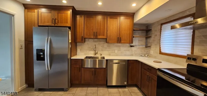 11 Martha Ave Clifton City, NJ 07011