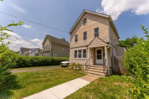1132 W 3Rd St
