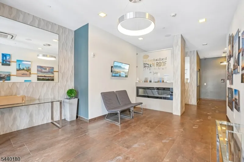 62 69Th St #209 Unit 209 Guttenberg Town, NJ 07093