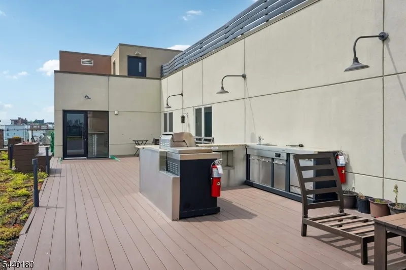 62 69Th St #209 Unit 209 Guttenberg Town, NJ 07093