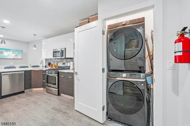 62 69Th St #209 Unit 209 Guttenberg Town, NJ 07093