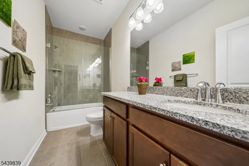 7 Jessica Ln 11202 Union, NJ 07083