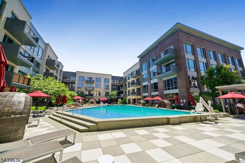7 Jessica Ln 11202 Union, NJ 07083