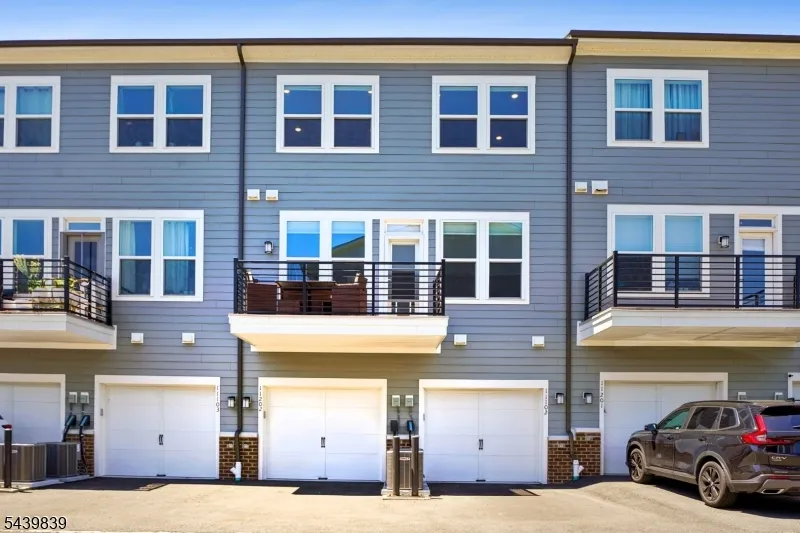 7 Jessica Ln 11202 Union, NJ 07083