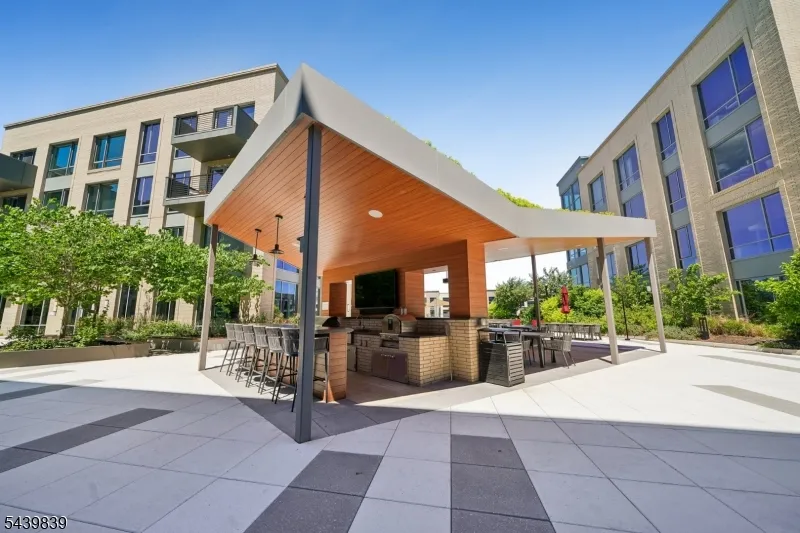7 Jessica Ln 11202 Union, NJ 07083
