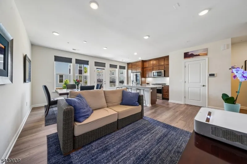 7 Jessica Ln 11202 Union, NJ 07083