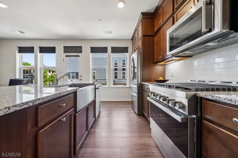 7 Jessica Ln 11202 Union, NJ 07083