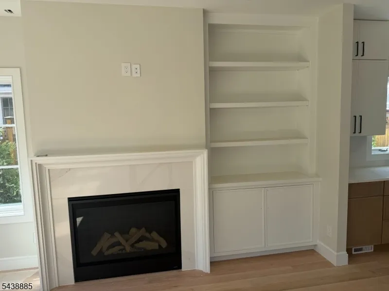 2 Pleasant Ave Tenafly, NJ 07670